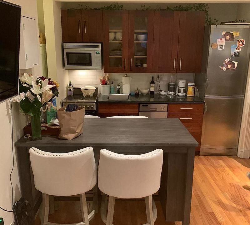 1st image of 535 Hudson St APT 3B