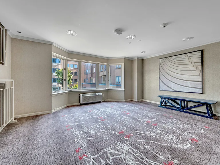 418 Chase Ct — Photo 4