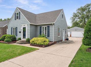 2504 47th St, Des Moines, IA 50310