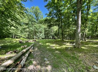 252 Mud Run Rd, Cresco, PA 18326