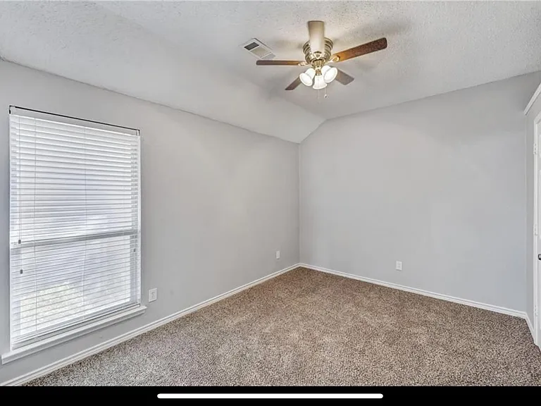 4913 Spanishmoss Dr — Photo 11