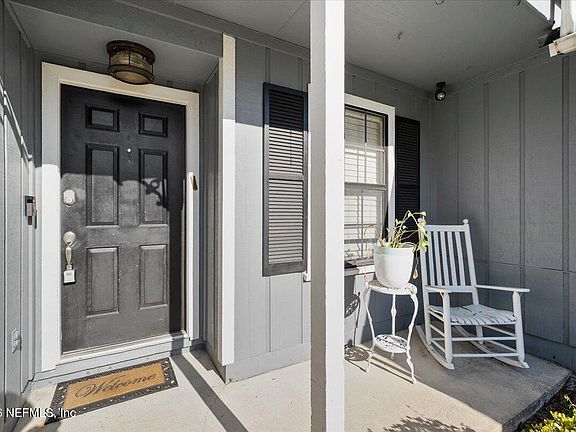 5th image of 14724 CAPE Drive E