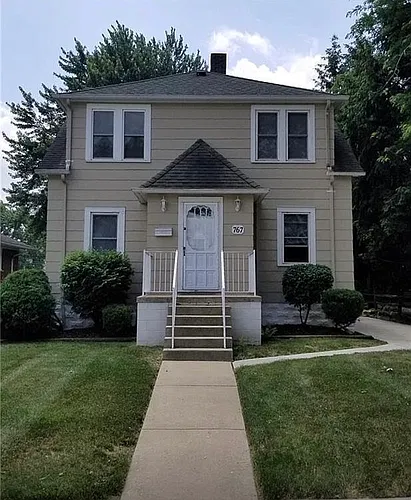 767 Riverbank St #1 Photo 1