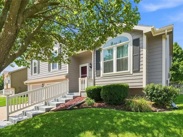 13710 Hunter Dr, Platte City, MO 64079