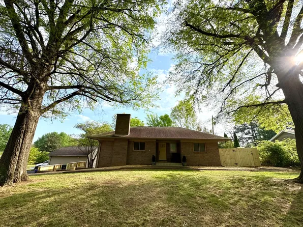 732 Hillgate St, Paducah, KY 42001