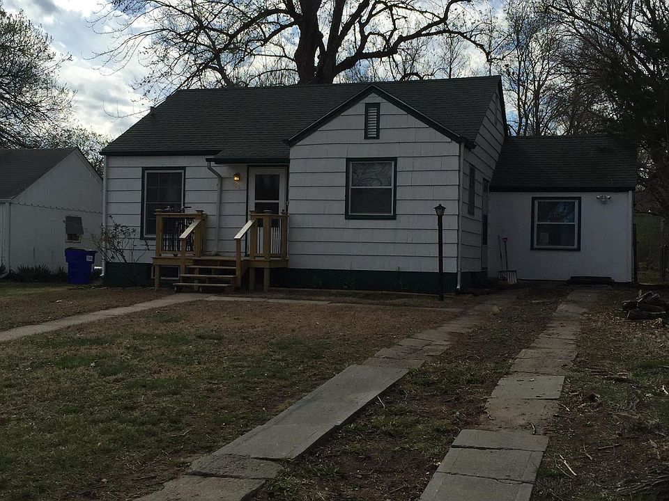 2nd image of 803 W 4th St