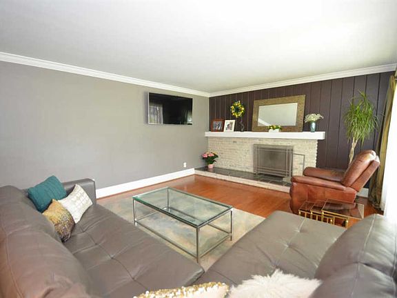 5th image of 8560 Kentland Ct