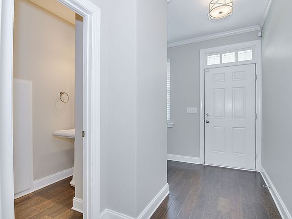 4th image of 407 Brantley Cove Cir