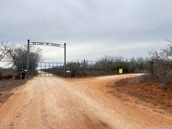 002 County Road 354, Charlotte, TX 78011