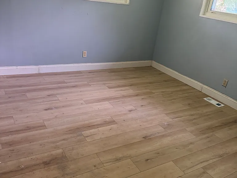 9882 Lawnview Dr — Photo 1
