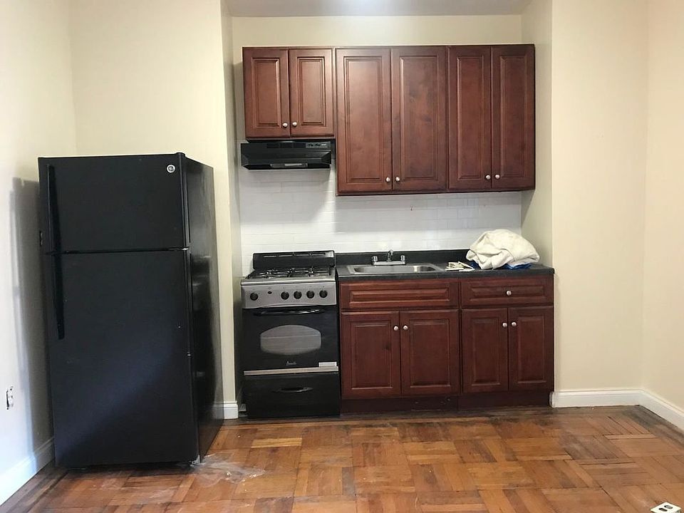 1st image of 520 E 21st St APT 5D