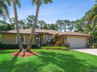 640 SE Meadow Wood Way, Stuart, FL 34997