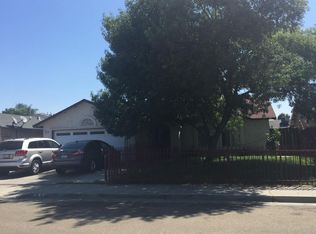 545 Parsons St, Hanford, CA 93230