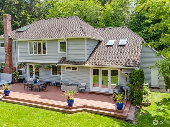 3rd image of 23956 NE 31st Way