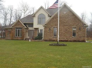 342 Cook Rd, East Aurora, NY 14052