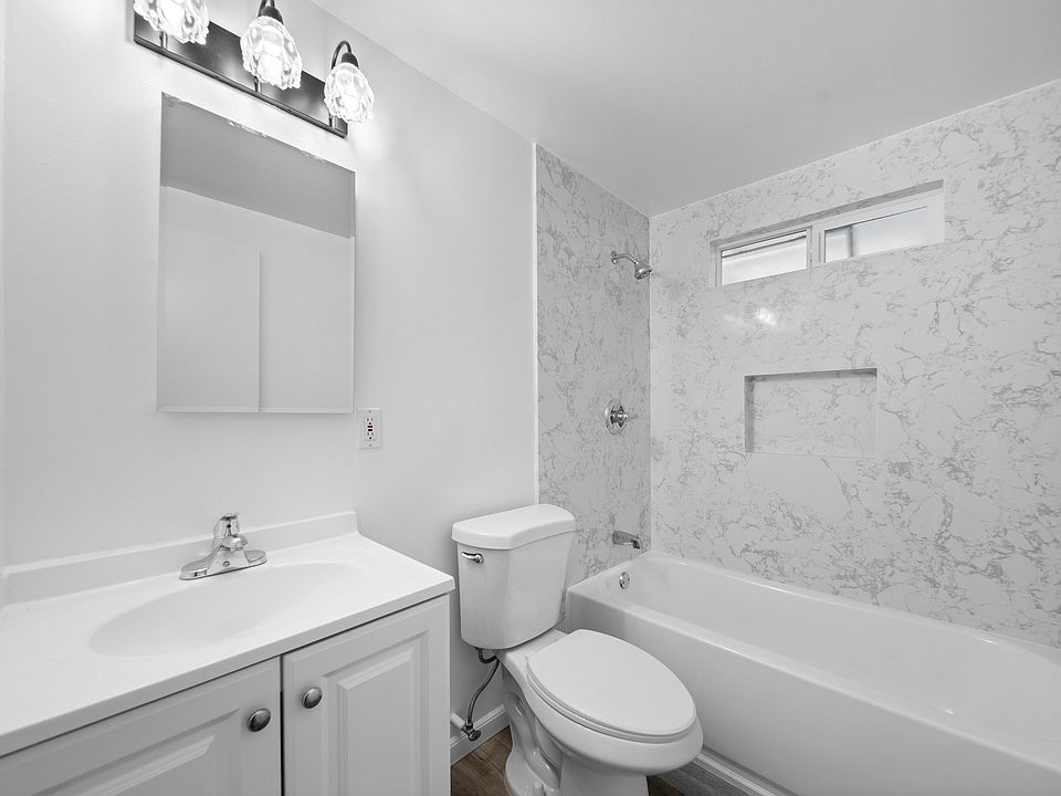 1st image of 1442 Bahama Way #1