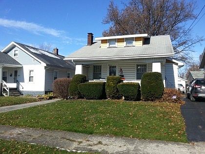 1st image of 348 Marmion Ave
