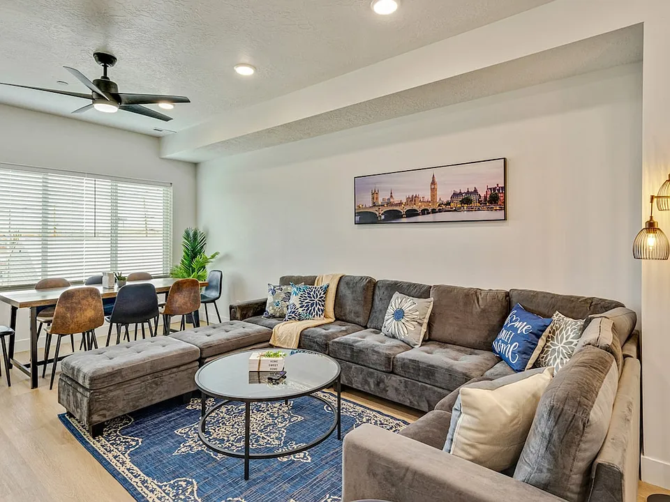 218 W Paxton Ave #ID1594744P