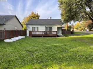 331 SE Gregory Dr, Winston, OR 97496