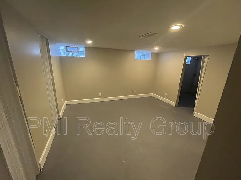 25561 Tungsten Rd — Photo 17