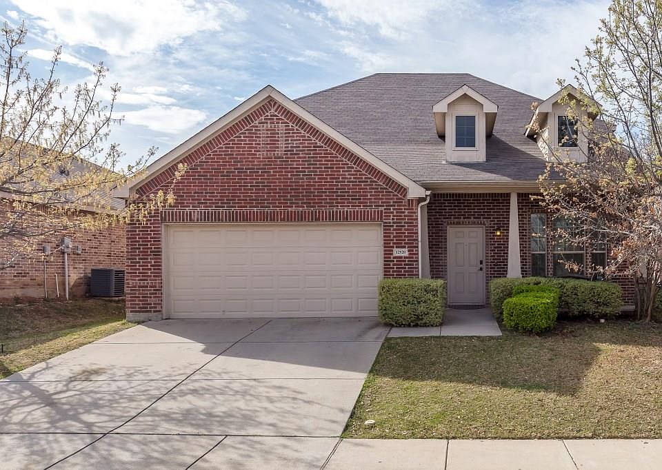1st image of 12520 Summerwood Dr