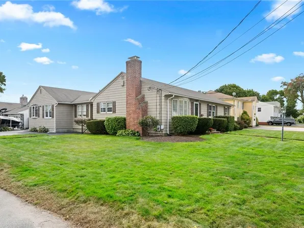 597 Woodward Rd, North Providence, RI 02904