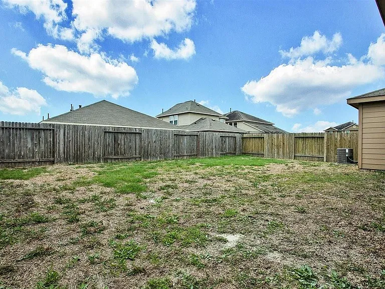 104 Indigo Brush Dr — Photo 24