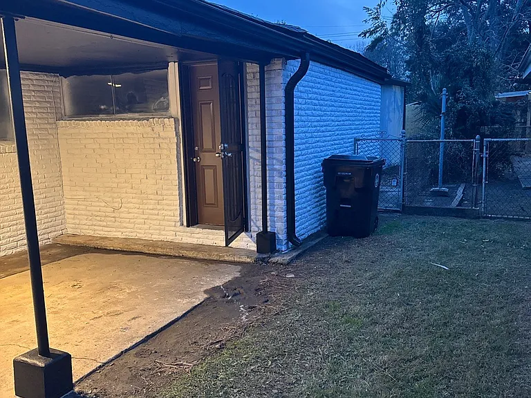 4734 Galahad Dr — Photo 16