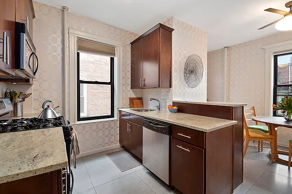 Sold by Corcoran | media 29