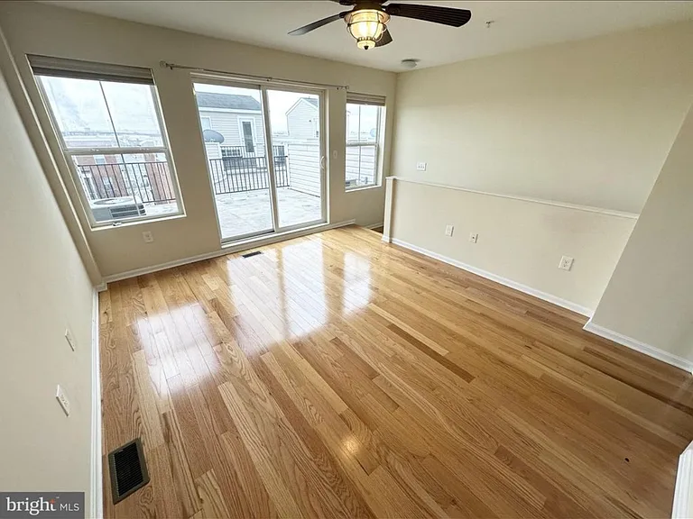 4629 Dillon Pl — Photo 19