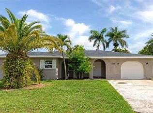 1302 Overbrook Rd, Englewood, FL 34223