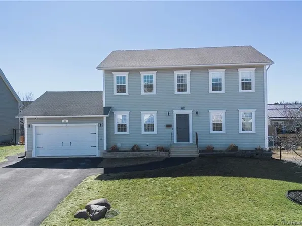 20 Knowlton Cres, Oromocto, NB E2V 4S8