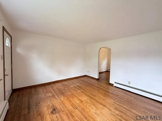2 bed, 1.0 bath, $975 — Photo 4