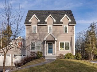 33 Greenbriar Dr, Eliot, ME 03903