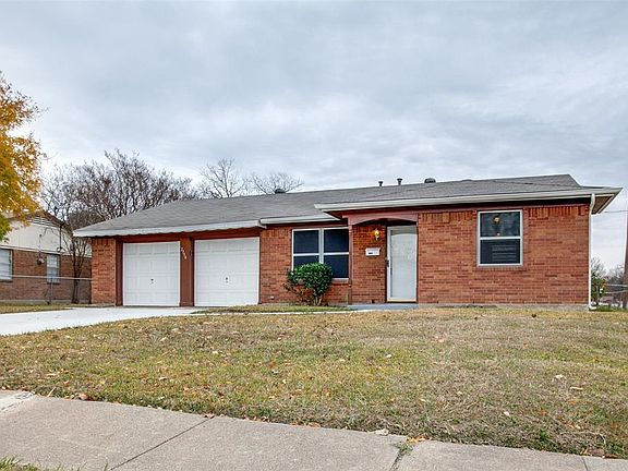 2nd image of 2734 Cumberland Dr