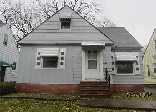 15803 Cloverside Ave photo 1