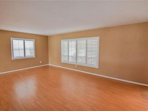 5th image of 7925 10th Ave S