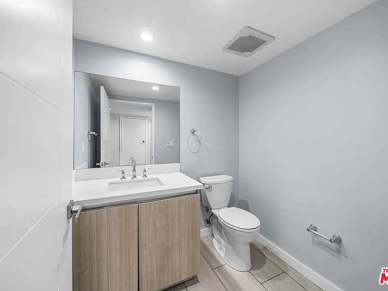 8532 Cashio St #101 — Photo 15