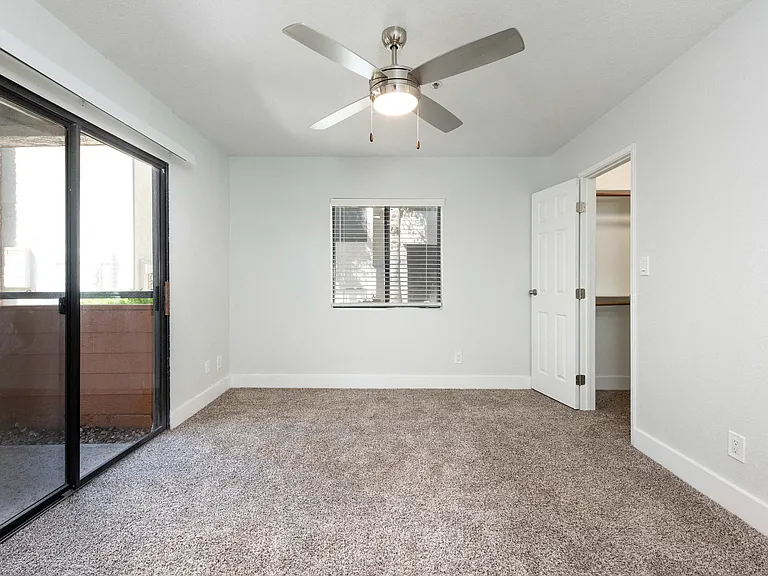 92Forty Scottsdale — Photo 6