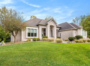 51782 Meadow Creek Dr, Elkhart, IN 46514