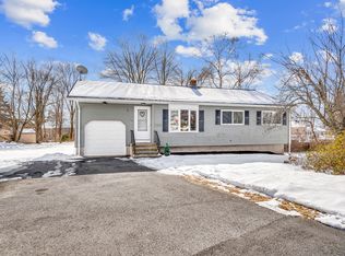 37 Cardinal Ln, Naugatuck, CT 06770