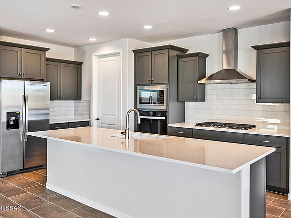 4th image of 8209 S Sonoran Oak Dr