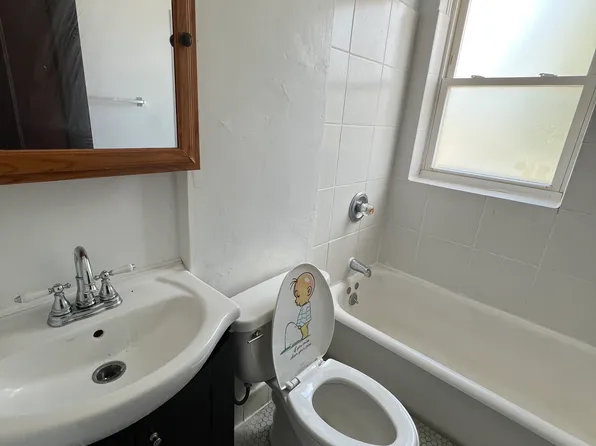 1139 Bellevue Ave #1, Saint Louis, MO 63117