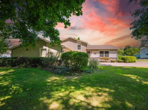 2920 Campbell St, Sandusky, OH 44870