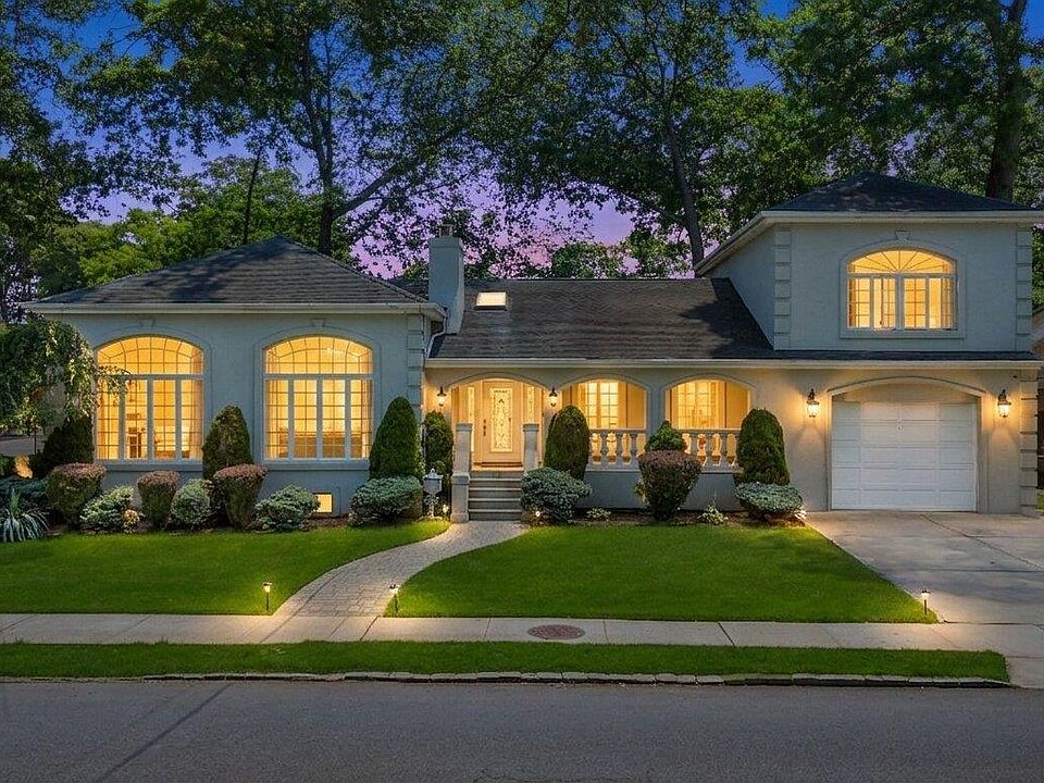 1st image of 252 Cornwell Avenue