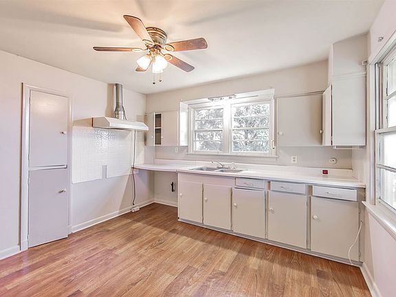 5th image of 6402 W Park Ave