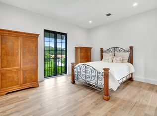 17905 Boniello Dr, Boca Raton, FL 33496