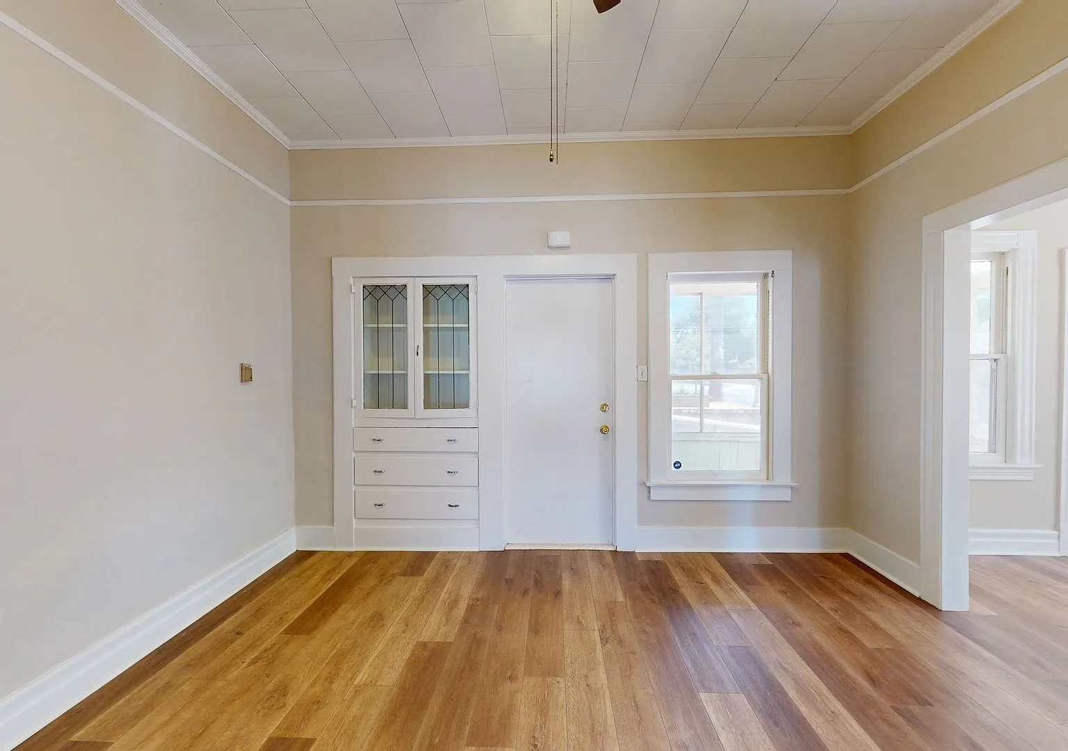 2 Bedroom House for Lease. Great San Dimas Location, Very Large Back Yard. — Photo 4