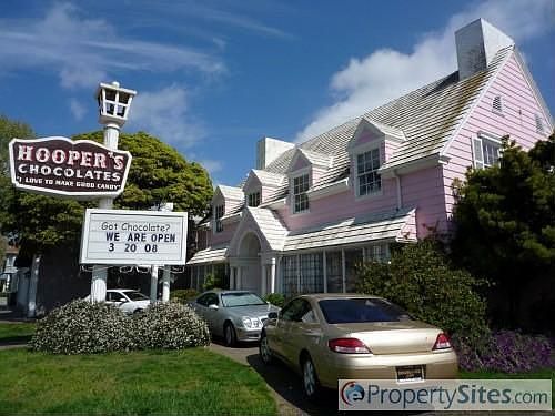 2nd image of 4632 Telegraph Ave