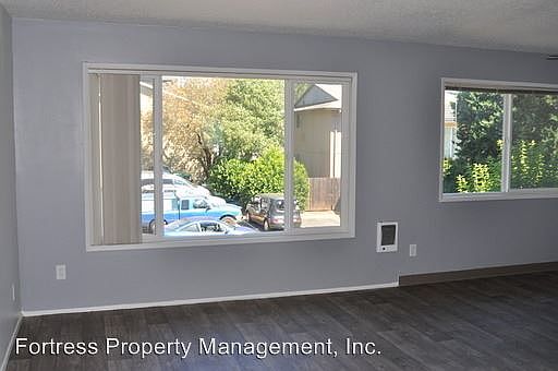 2nd image of 4137 SE Cesar Chavez Blvd APT 14